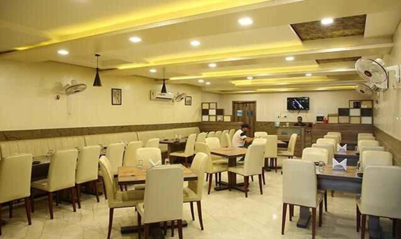 Fabhotel Corbett Inn Rudrapur エクステリア 写真